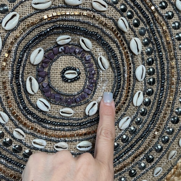 Antik Kraft Jute Bohemian Woven Shell Beaded Large Round Straw Shoulder Bag - Picture 11 of 12